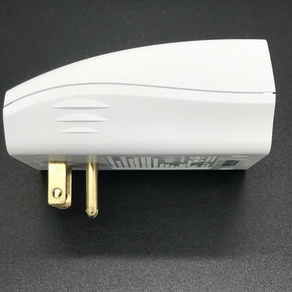 WiOn 50050 Indoor Wi-Fi Outlet, Wireless Switch, Programmable Timer w App - Picture 9 of 12